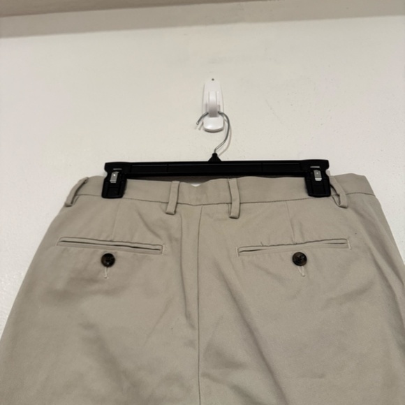 Amazon Essentials Mens Khaki Slacks – Size 30W 29L - Picture 4 of 5